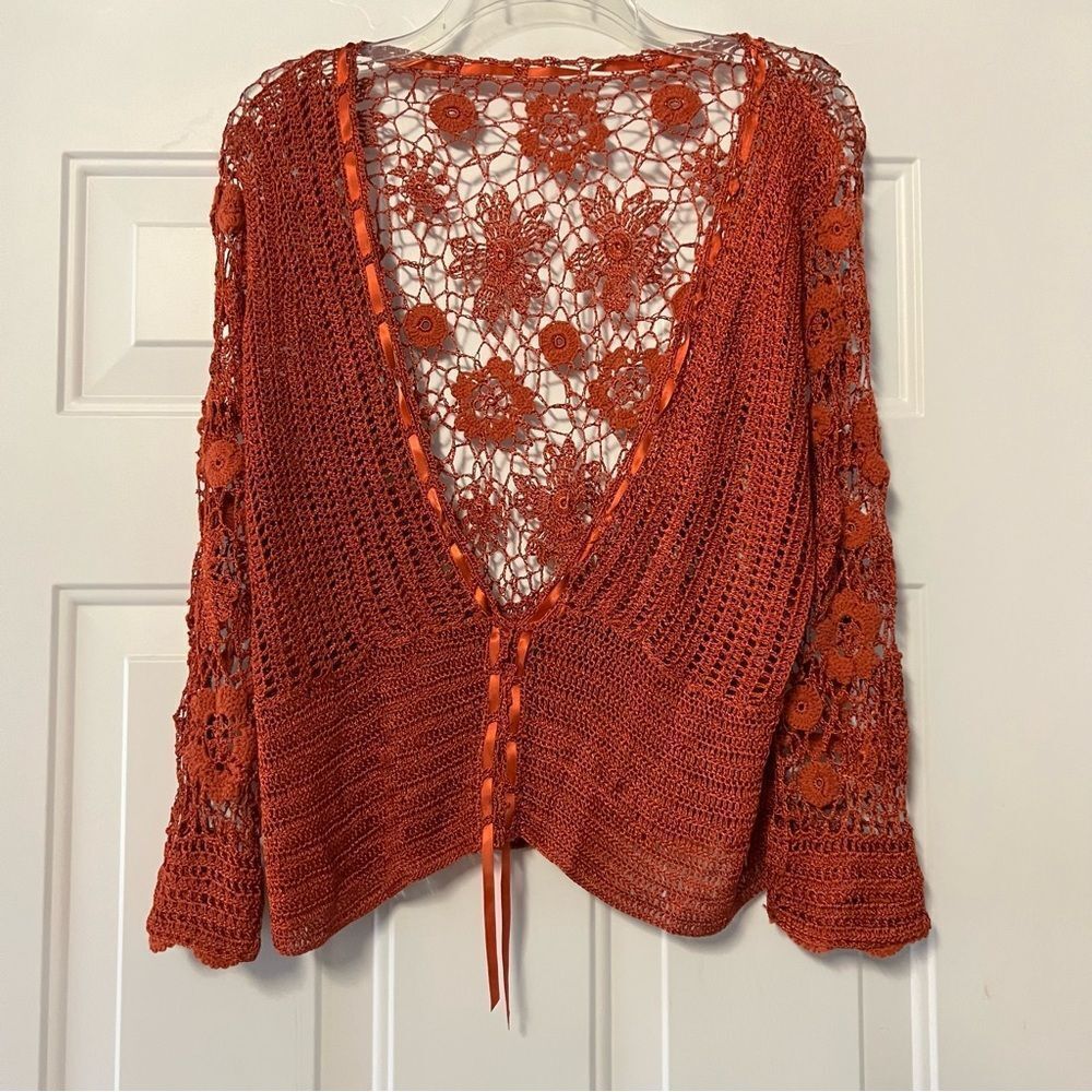 Vintage Y2K 90s Boho Crochet Floral Open Knit V Neck Long Sleeve Sheer Sweater L
